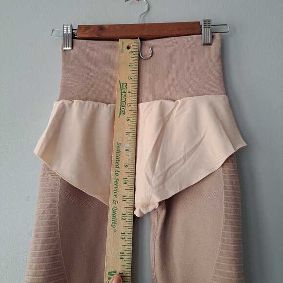 Gymshark Beige Energy + Seamless Womens Leggings Size XS/Small Sport Athltetic - Picture 14 of 15